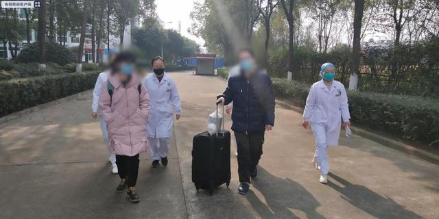 伊犁病人院后返乡